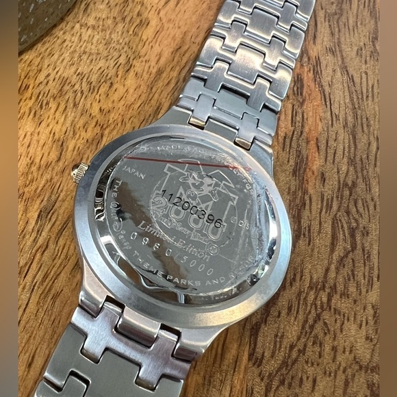 T22. RARE‼️‼️ Walt Disney World 2000 Ltd Ed 980/5000 Watch and Globe NEW - Picture 5 of 6